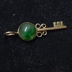Vintage 14ct Gold 585 Green Stone Key Pendant Charm