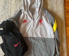 Nike Liverpool boys tracksuit