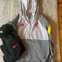 Nike Liverpool boys tracksuit