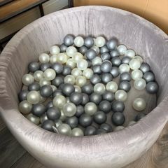 ball pit from Smyths excellent condition barely used