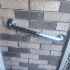 Grab rails