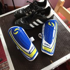 Size 7 Astro pitch football boots w/ shin guards
