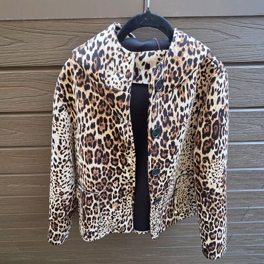 Animal print fleece jacket size 12