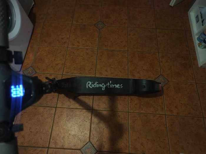 Electric scooter