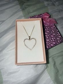 9ct gold, diamond heart necklace