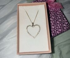 9ct gold, diamond heart necklace