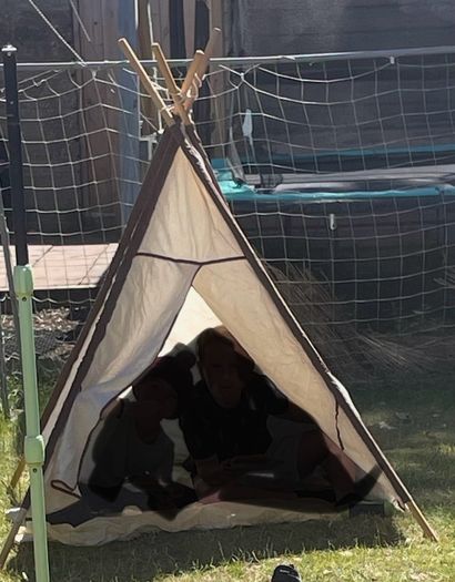 Kids tippee tent