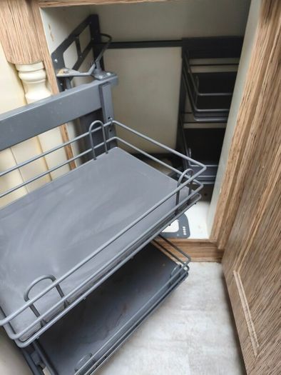 : B Q System Kitchen Corner PullOut Unit  Nearly New