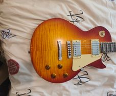 1959 Gibson Les Paul Standard "Pearly Gates" Copy.