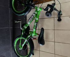 Boys Raleigh bike 16 inc