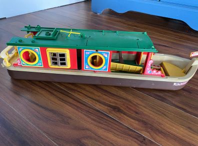 Salvanian barge