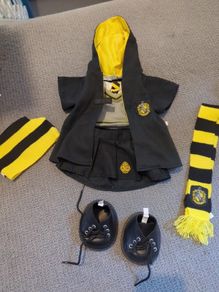 build a bear Hufflepuff outfit