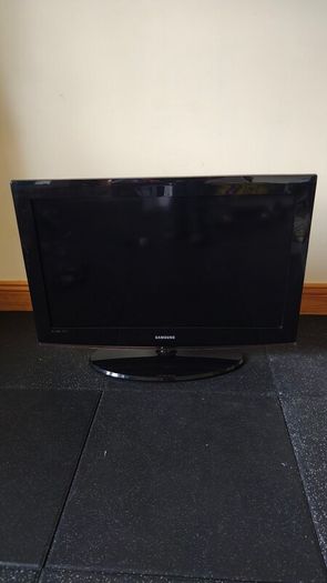 Samsung LE32B450C4WXXU 32" Tested Working TV Made In Hungary
