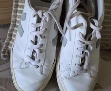 Vejas trainers