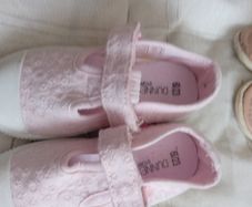 Girls shoes