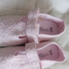 Girls shoes