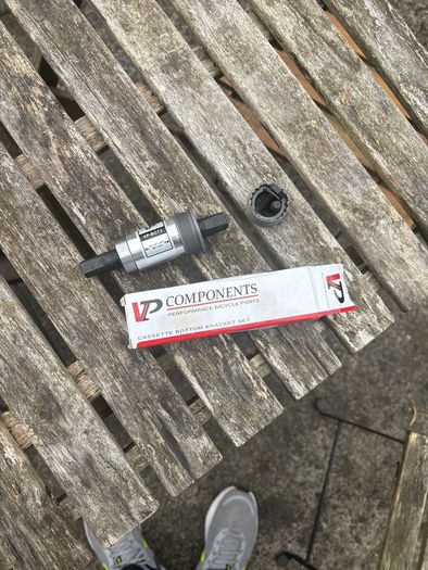 cassette bottom bracket