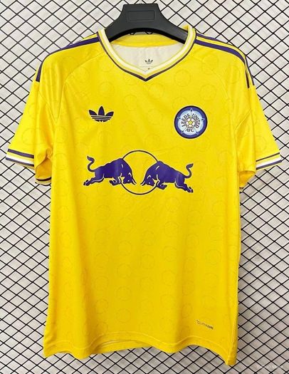 Leeds united jersey