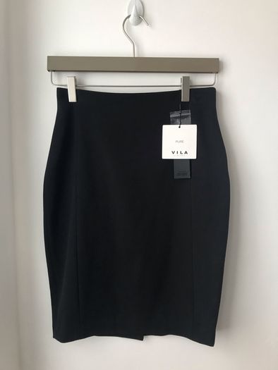 Vila High Waisted black skirt size small New