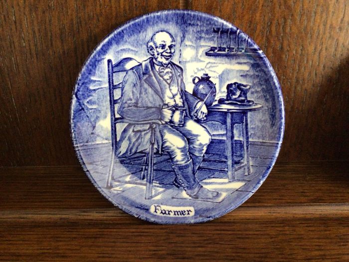 3 Vintage blue & White Wedgwood mini picture plates