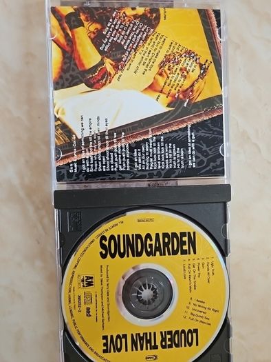 Soundgarden CD - Louder Than Love