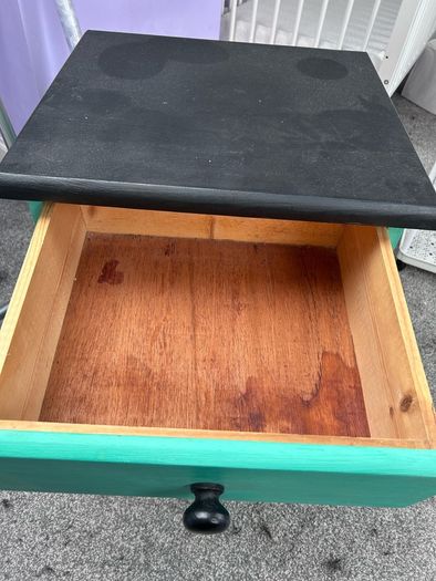 bed side table