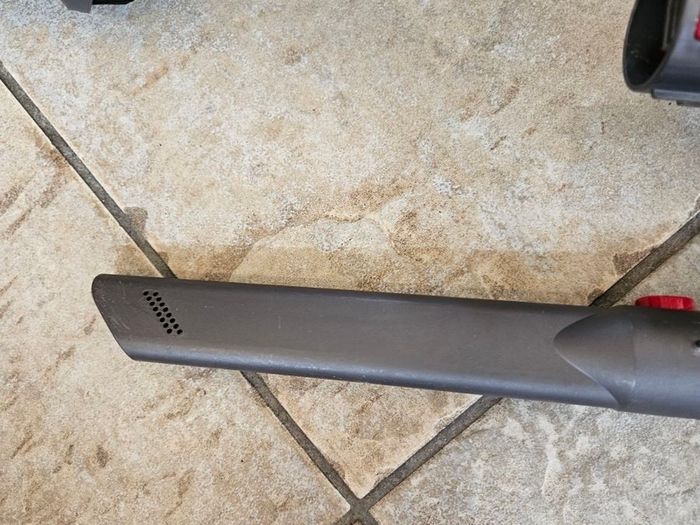 Dyson v10 absolute
