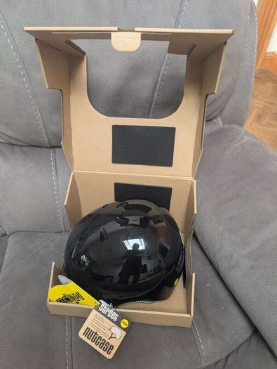 bike helmet MIPs