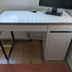Ikea Micke desk
