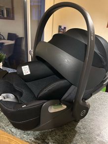 Cyber Cloud T Car Seat & 360 Isofix Base