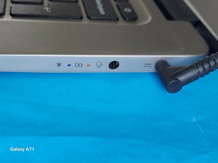 ACER ChromeBook, Silver, 16GB, in excellent condition