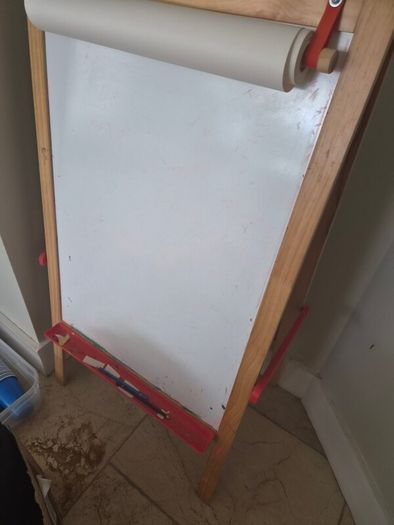 Easel