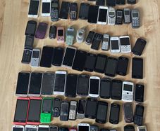 old phones 110 pieces all makes