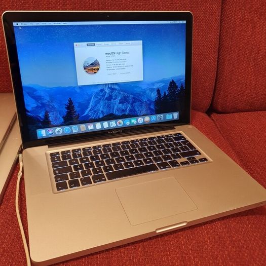 3 Macbook pro Apple laptops - 120 all 3