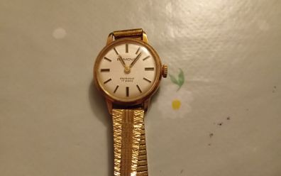 Ladies 14K gold watch