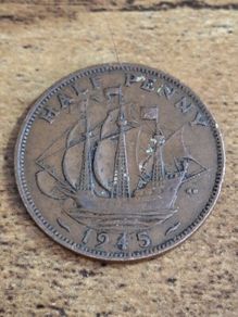 Great Britain UK 1945 Half Penny George VI Coin - free standard postage