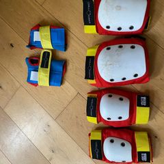 skate pads