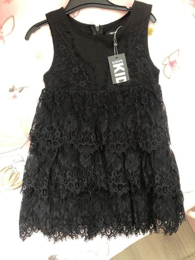 New dress size 98-104cm