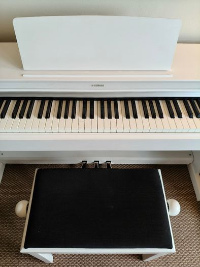 Piano Yamaha Arius YDP-163