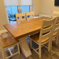 Tablet & six chairs