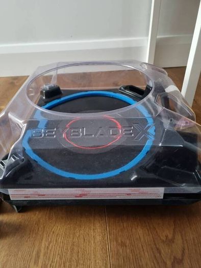 beyblade x double xtreme motorised stadium