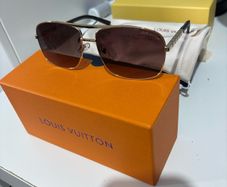 Gold lv Louis Vuitton glasses/sunglasses