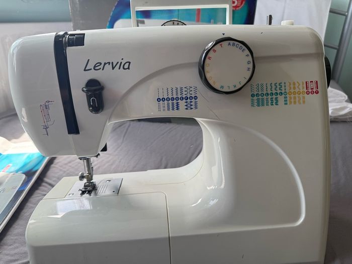 Electric Sewing Machine