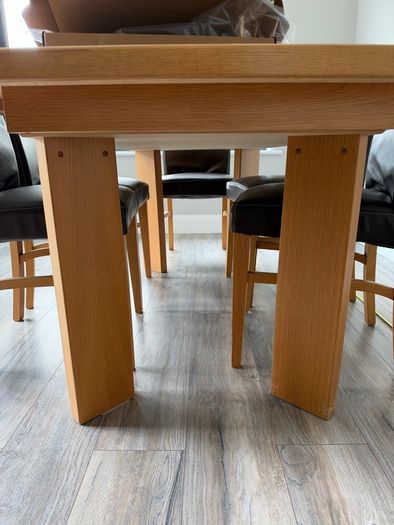 Oak extendable dining table + chairs