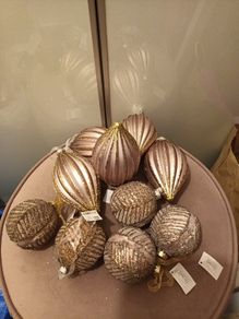 10 luxury christmas baubles