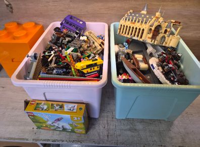 Lego 30Kg Job Lot inc 100+ minifigs