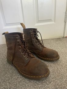 Doc Martin Boots UK9
