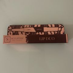 sculpted by - lip duo