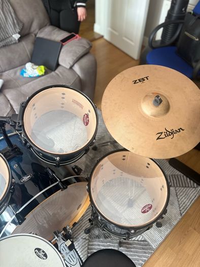 Pearl Vision Birch 6-Piece Drum Kit with Zildjian Cymbals