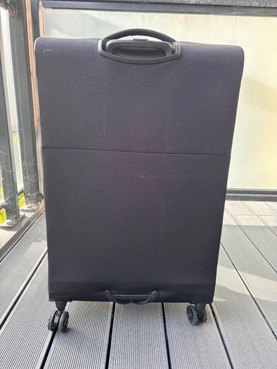 Large suitcase Samsonite Biz2Go Large Spinner Black. Like New.